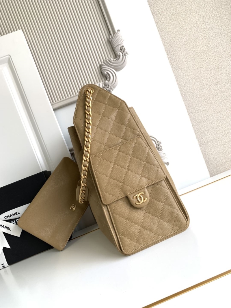 Ch**el 25c hobo bags